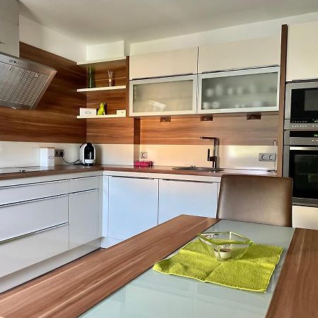 Ferienwohnung H&H Happy Holiday Velden am Wörthersee Exterior foto